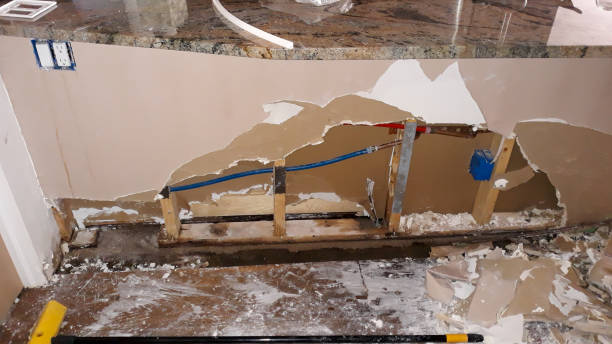 Best Sewage cleanup and water damage restoration  in Riverdale, CA